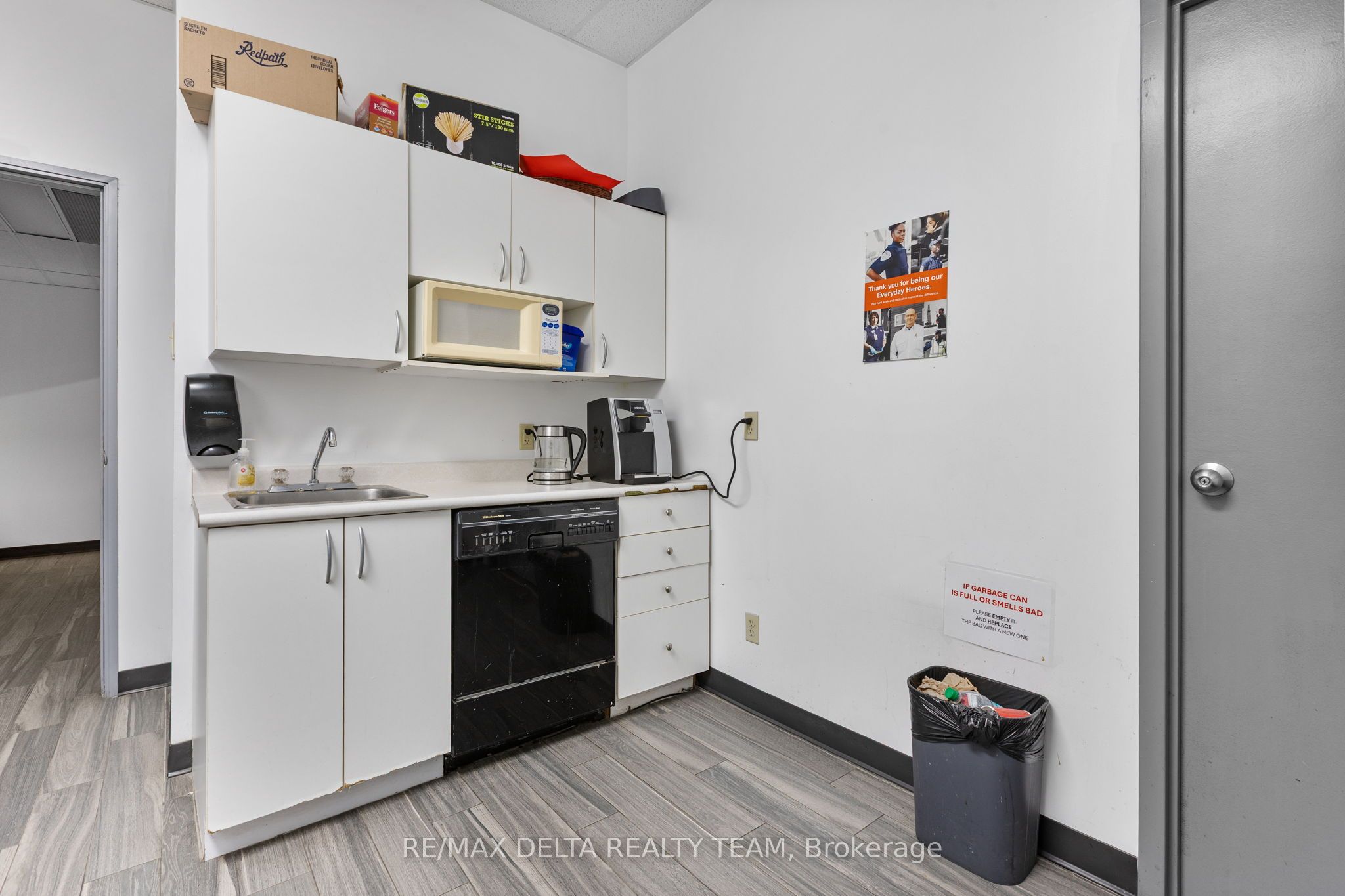 Additional image 4 of 2250 Gladwin Crescent, Ottawa, ON, K1G 3V4