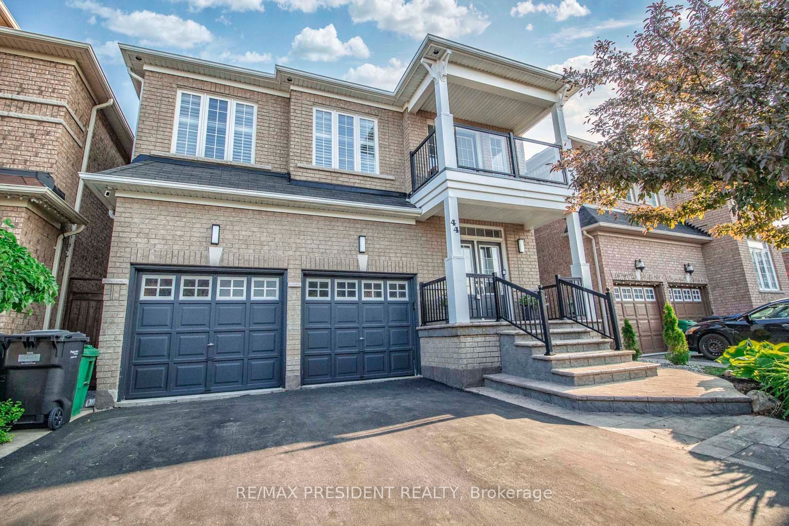44 Robitaille Drive, Brampton, ON, L6R 0H6 photo 3