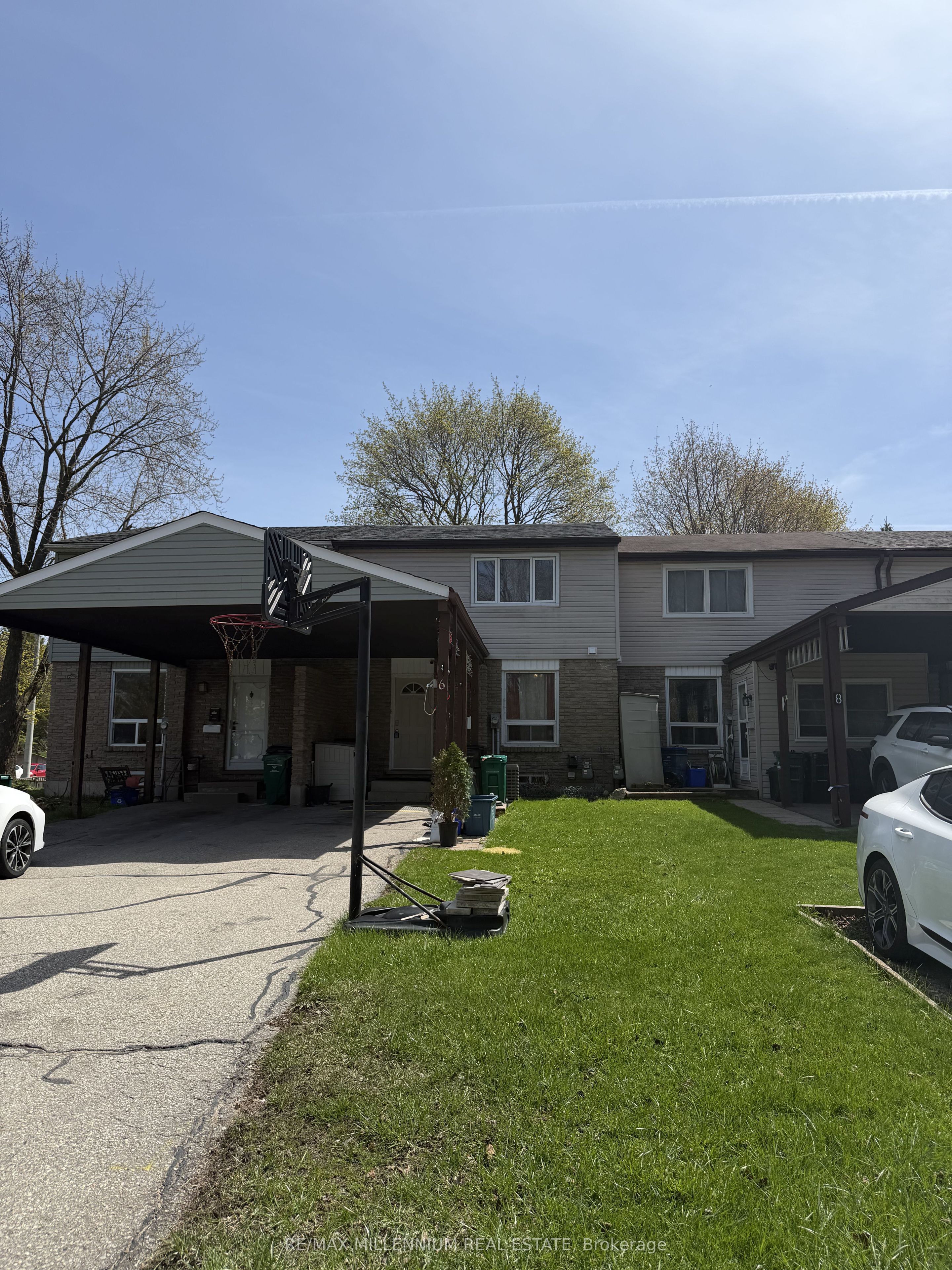 6 Cedarhill Crescent, Kitchener, ON, N2E 2H4