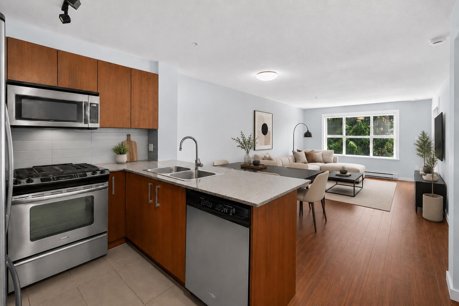 Additional image 3 of 312-5889 Irmin Street, Burnaby, BC, V5J 0C1
