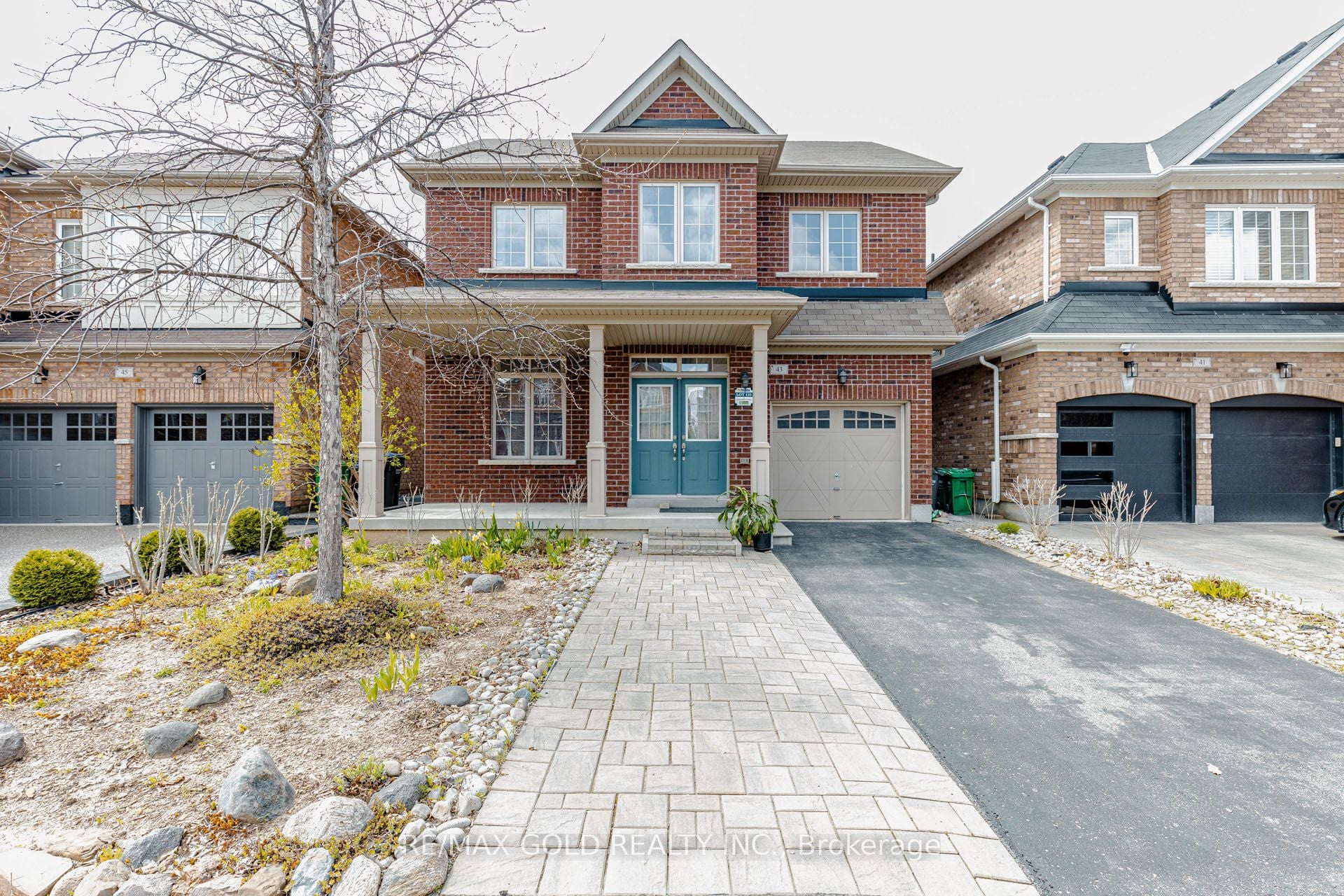43 George Robinson Drive, Brampton, ON, L6Y 2E3