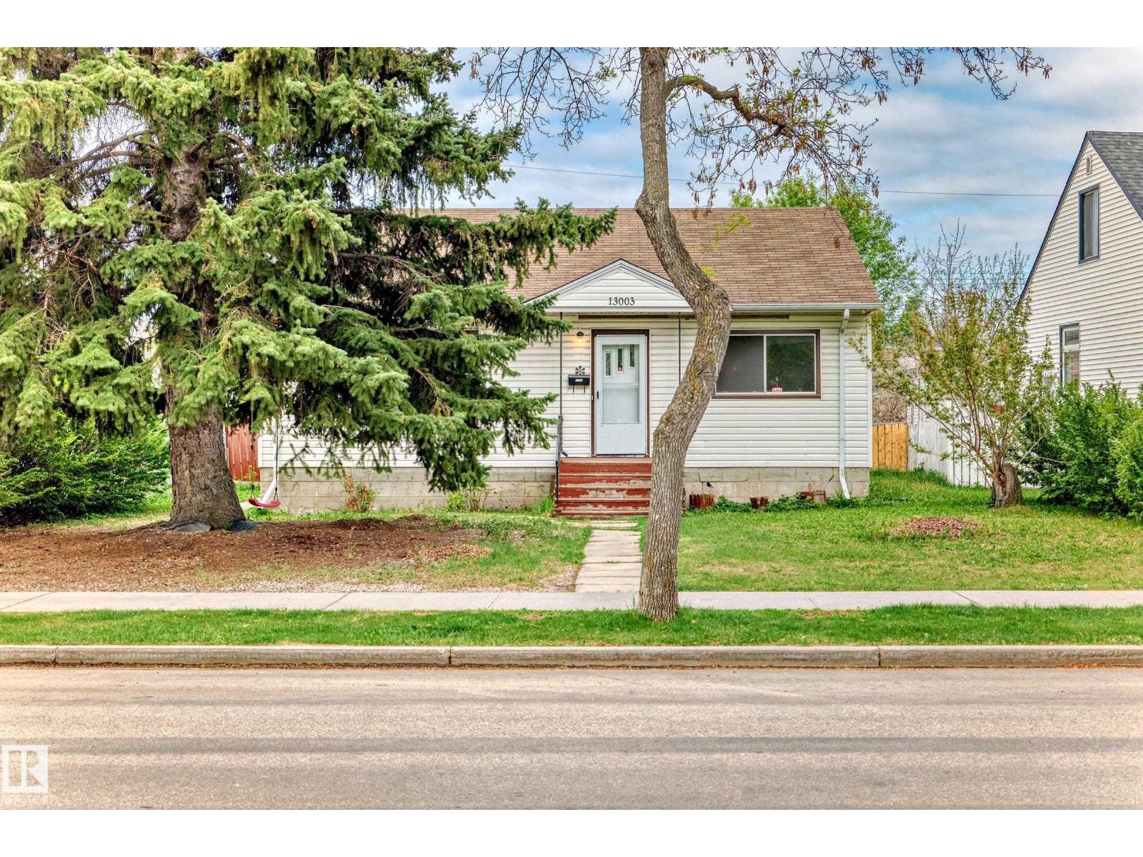 13003 Sherbrooke Avenue NW, Edmonton, AB, T5L4E6