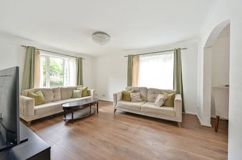 Shelley Way, Colliers Wood, London SW19