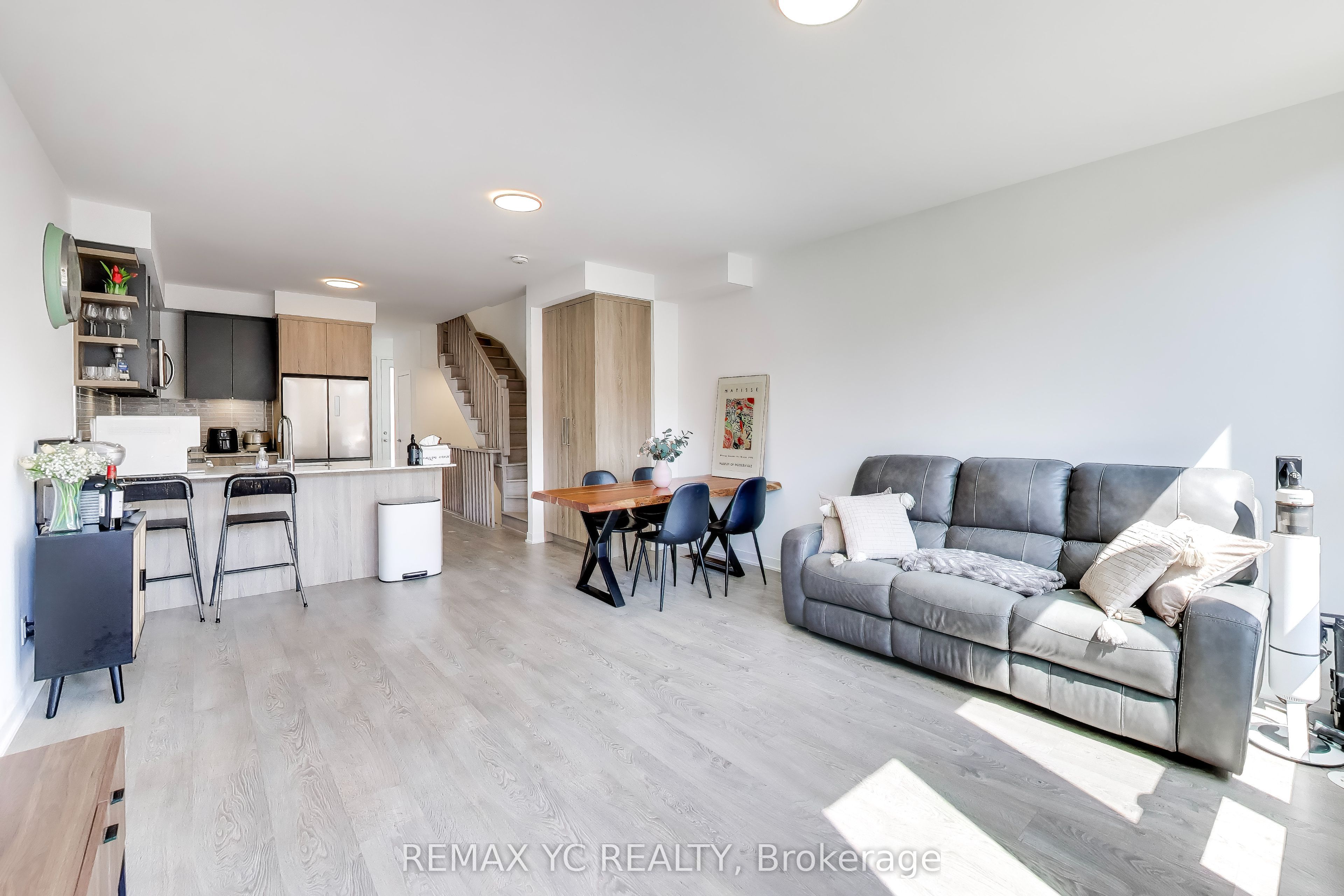 Additional image 2 of 18 Deep Roots Terrace, Toronto, ON, M6A 0G1