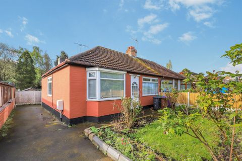 Dock Meadow Drive, Lanesfield, Wolverhampton WV4