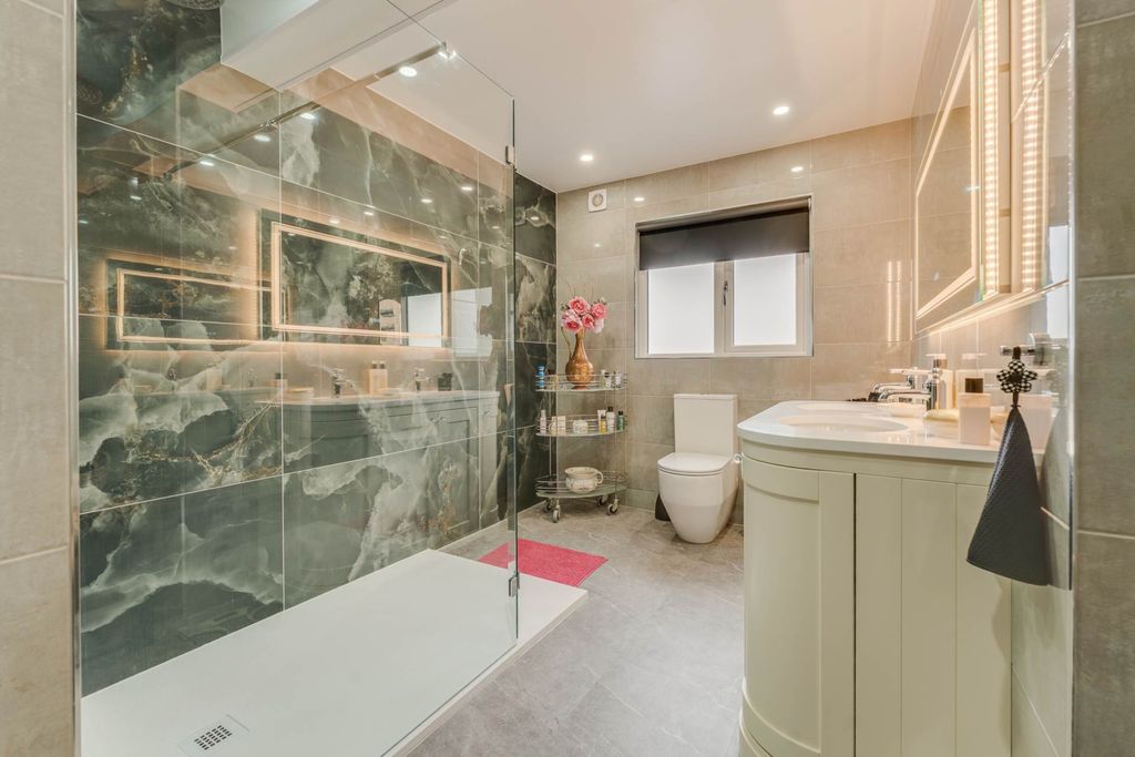 Additional image 26 of 5 bed detached house for saleAuchenbothie Gardens, Kilmacolm PA13