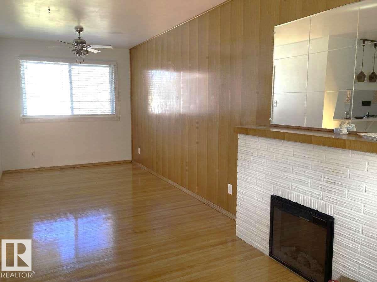 Additional image 5 of 15212 86 Avenue NW, Edmonton, AB, T5R4C3