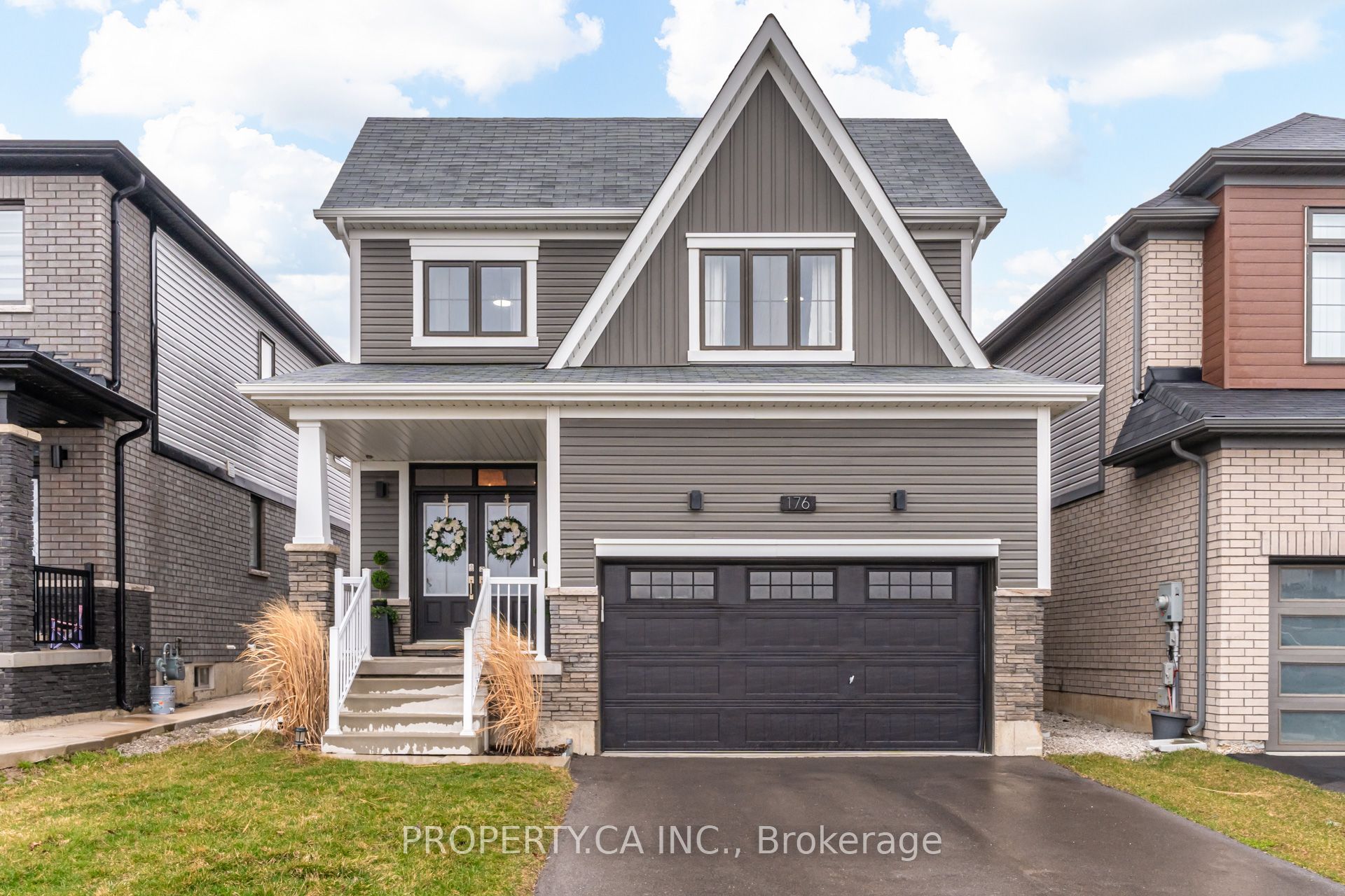 176 Whithorn Crescent, Haldimand, ON, N3W 0G7