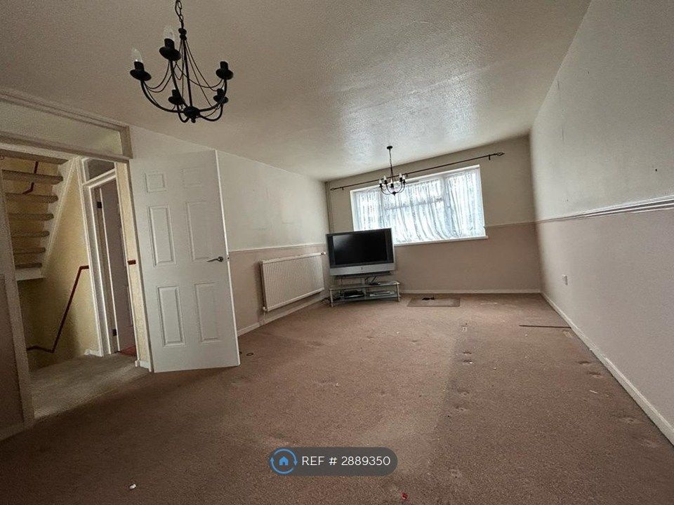 Additional image 2 of 4 bed terraced house to rentOutfield, Bretton, Peterborough PE3