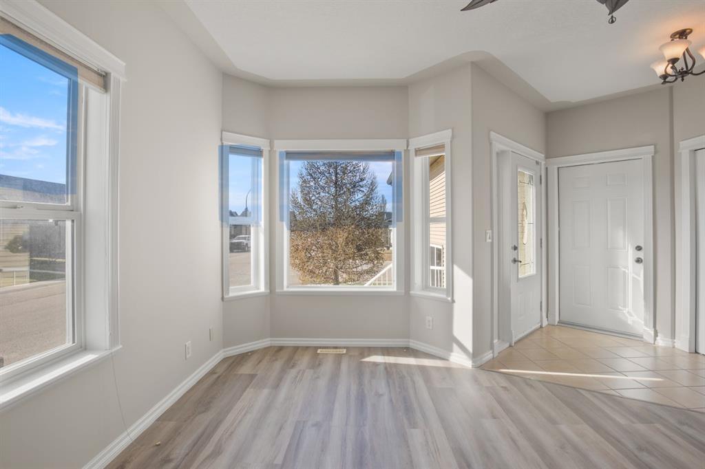 Additional image 5 of 74 Jack Crescent, Red Deer, AB, T4P 0B1