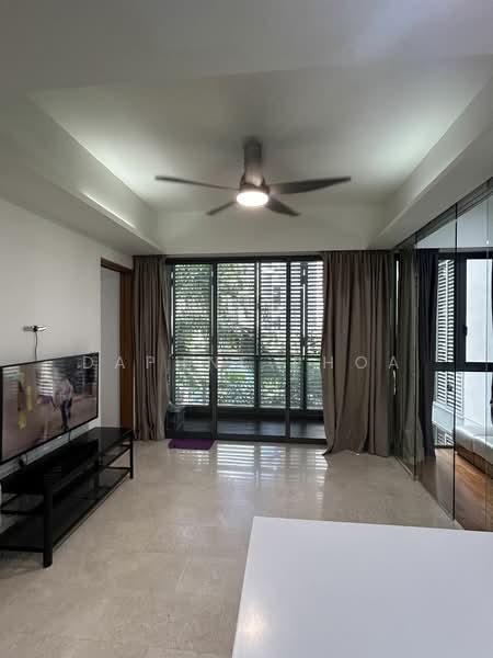 69 Punggol Central photo 4