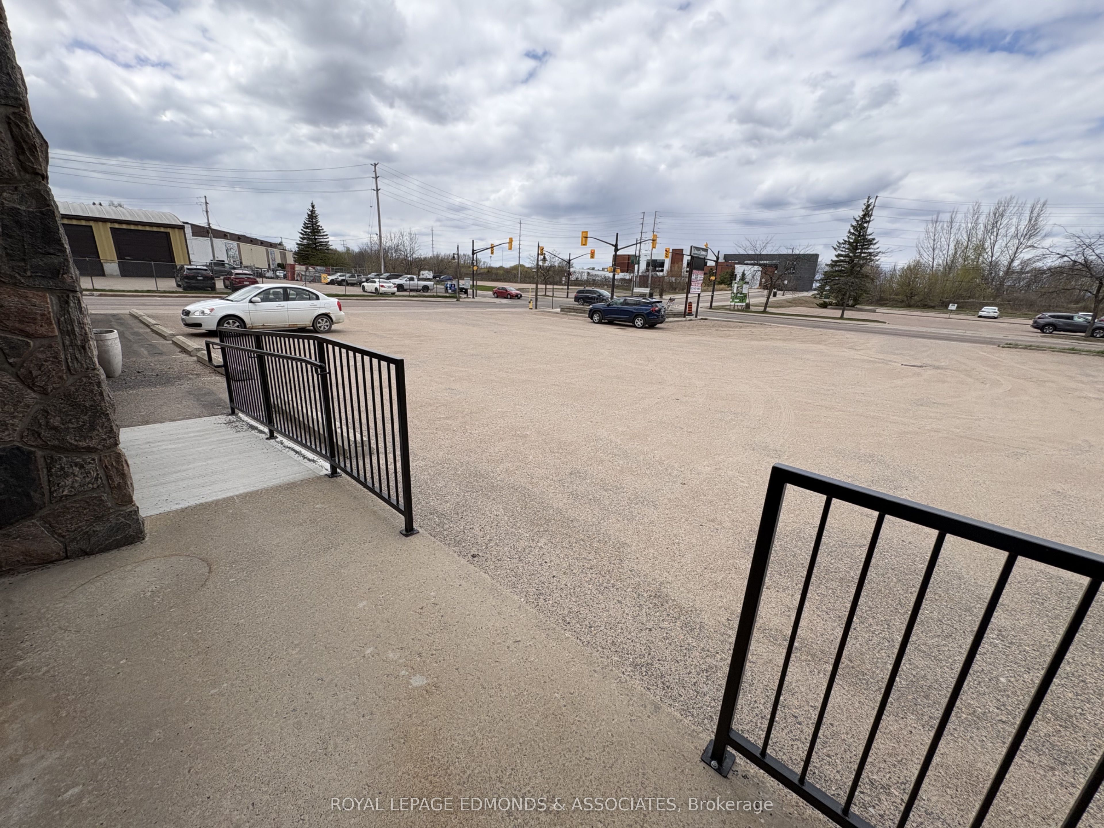 Additional image 5 of A,B-270 Lake Street, Pembroke, ON, K8A 7Y9