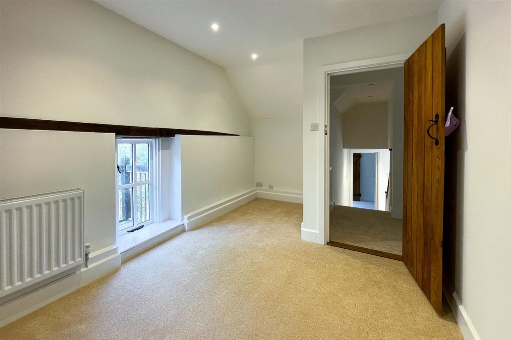 Additional image 11 of 4 bed barn conversion to rentClaydon, Mockbeggars IP6