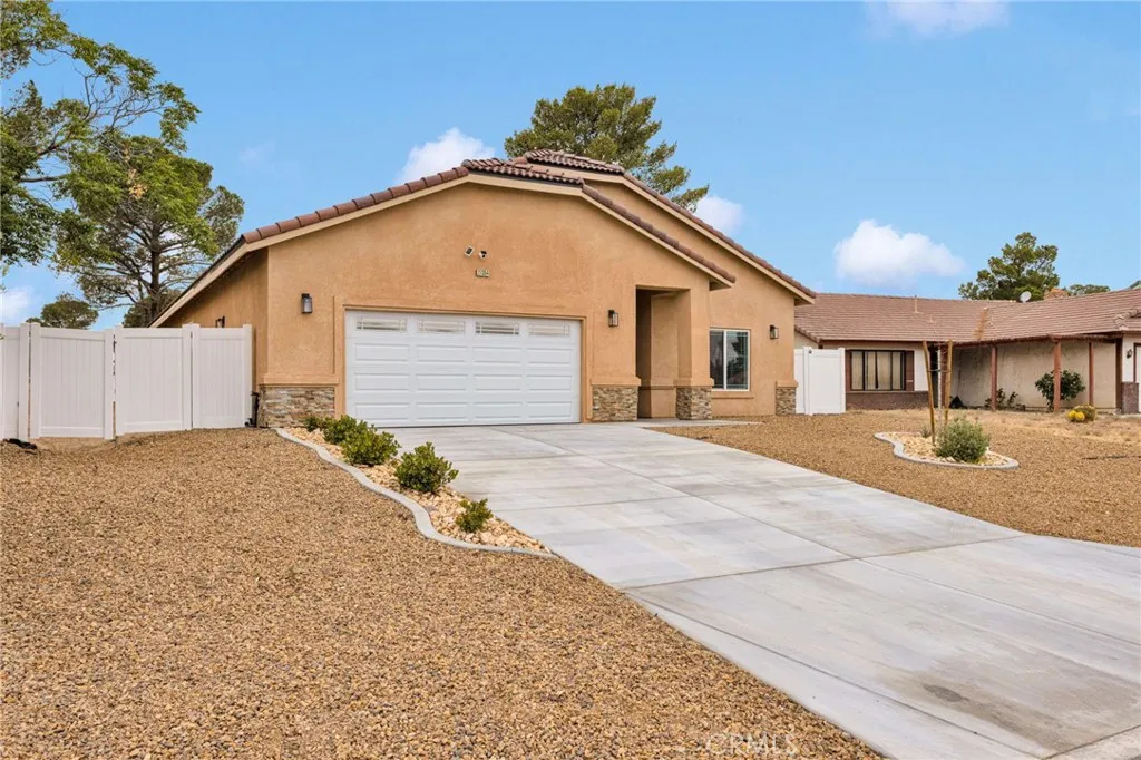 Additional image 2 of 27354 Strawberry Ln, Helendale, CA 92342