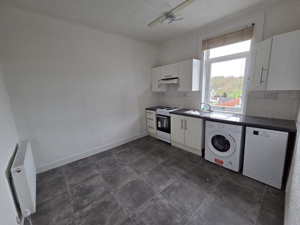 Additional image 3 of 3 bed flat to rentMain Street, Auchinleck KA18