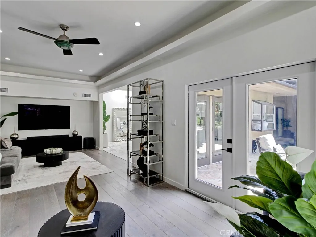 Additional image 14 of 4557 Don Timoteo Drive, Los Angeles, CA 90008