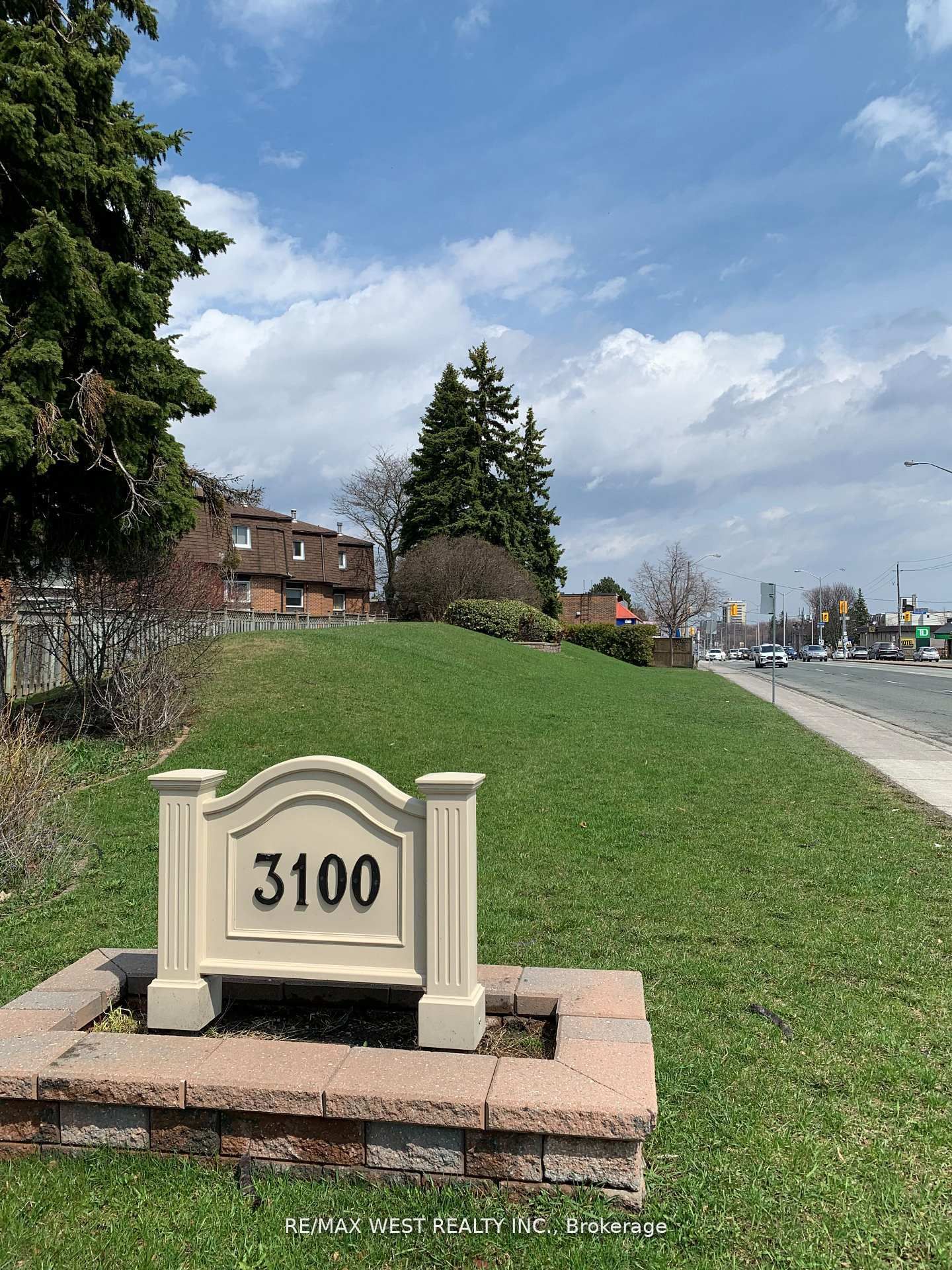 14-3100 Kingston Road, Toronto, ON, M1M 3T4