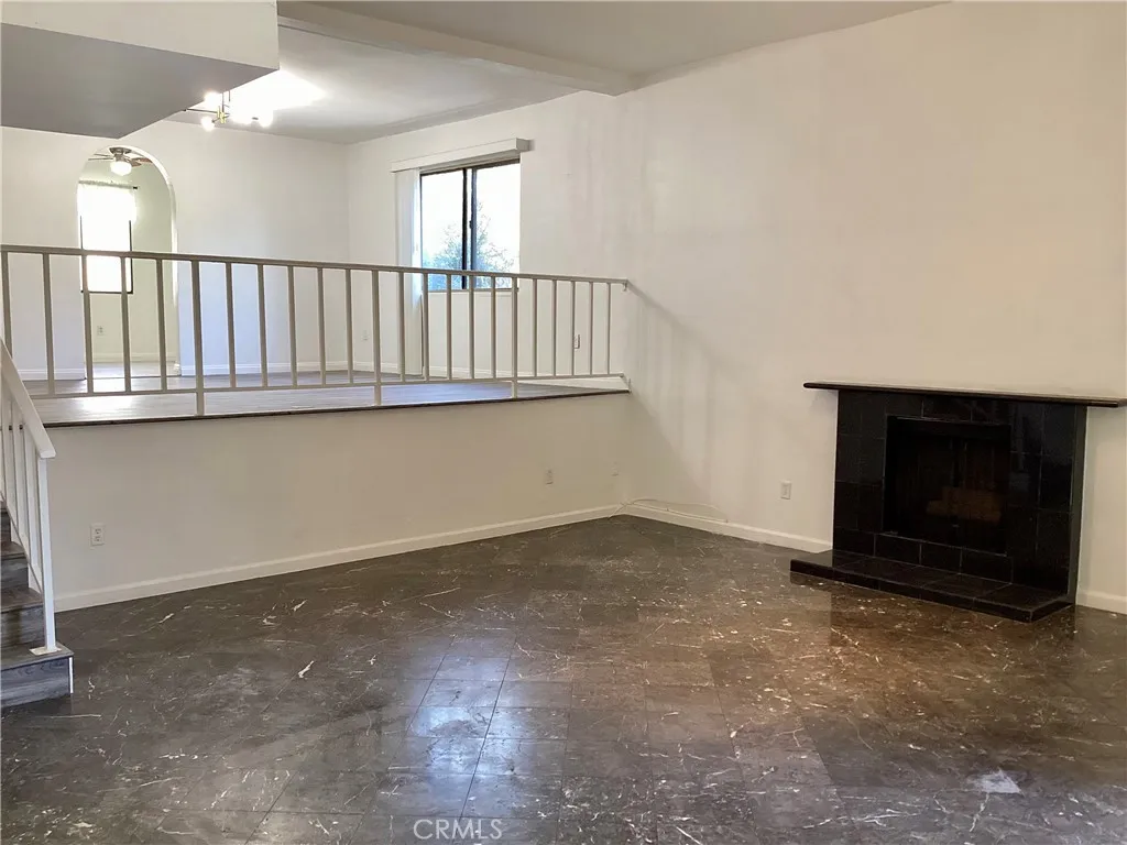 Additional image 2 of 17836 Killion Street Unit A, Encino, CA 91316