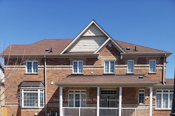 32 Turnhouse Crescent, Markham, ON, L6B 0S5 photo 3