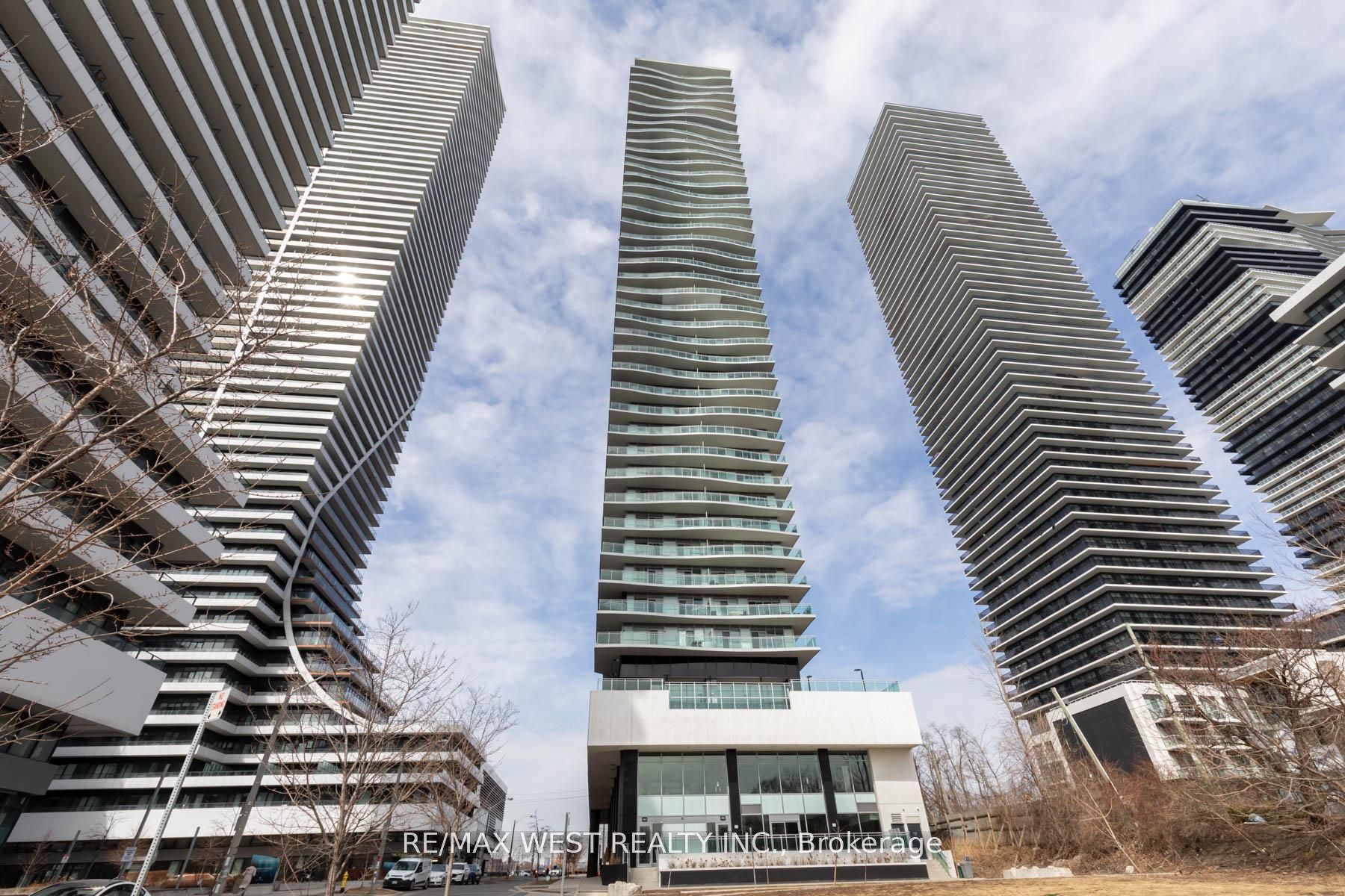 802-33 Shore Breeze Drive, Toronto, ON, M8V 1A1