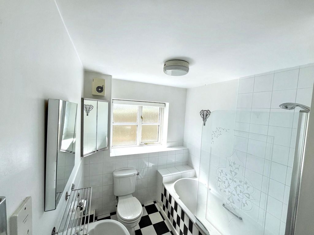 Additional image 8 of 2 bed flat to rentCastle View, Horsley, Newcastle Upon Tyne NE15