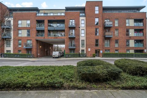 John Thornycroft Road, Woolston, Southampton SO19