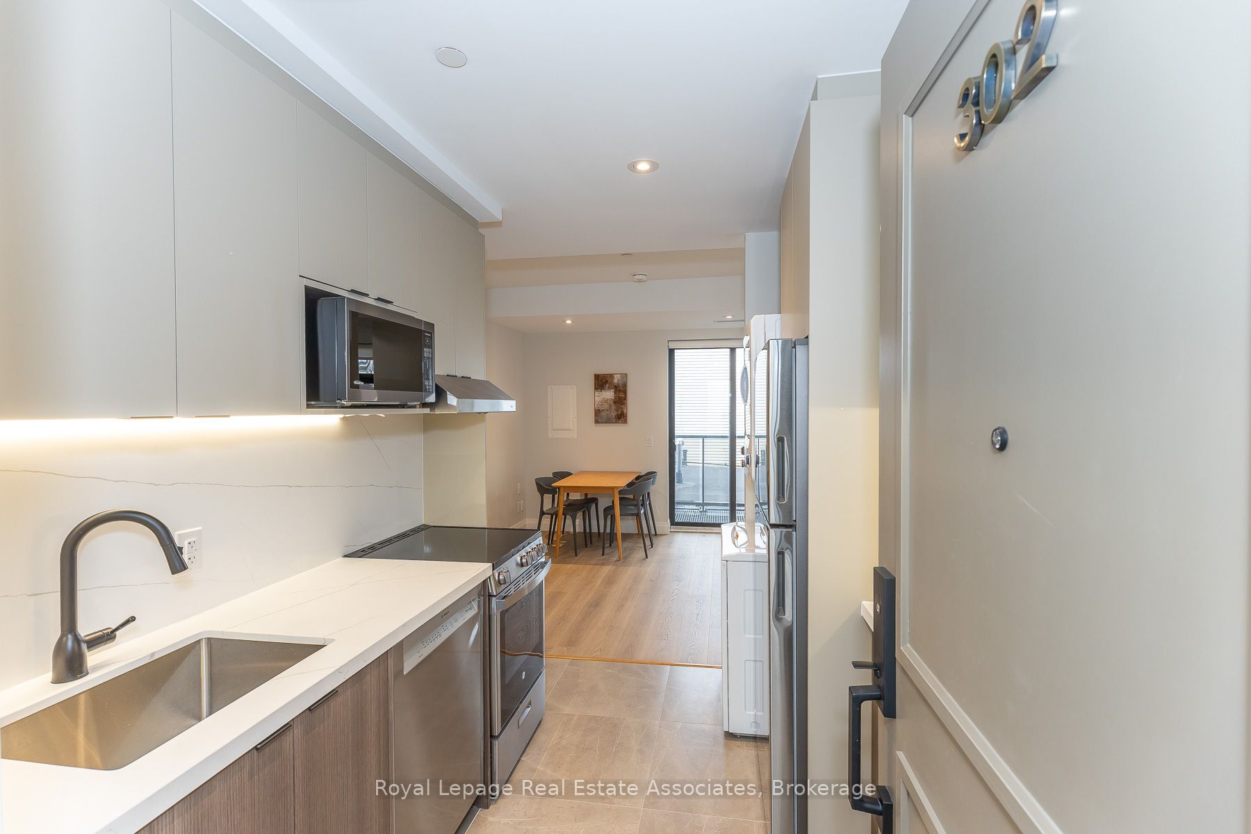 Additional image 4 of 302-1000 Bathurst Street, Toronto, ON, M5R 3G7