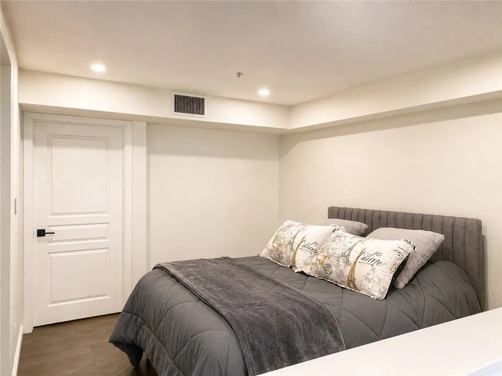 Additional image 10 of 7320 Hawthorn Avenue Unit 318, Los Angeles, CA 90046