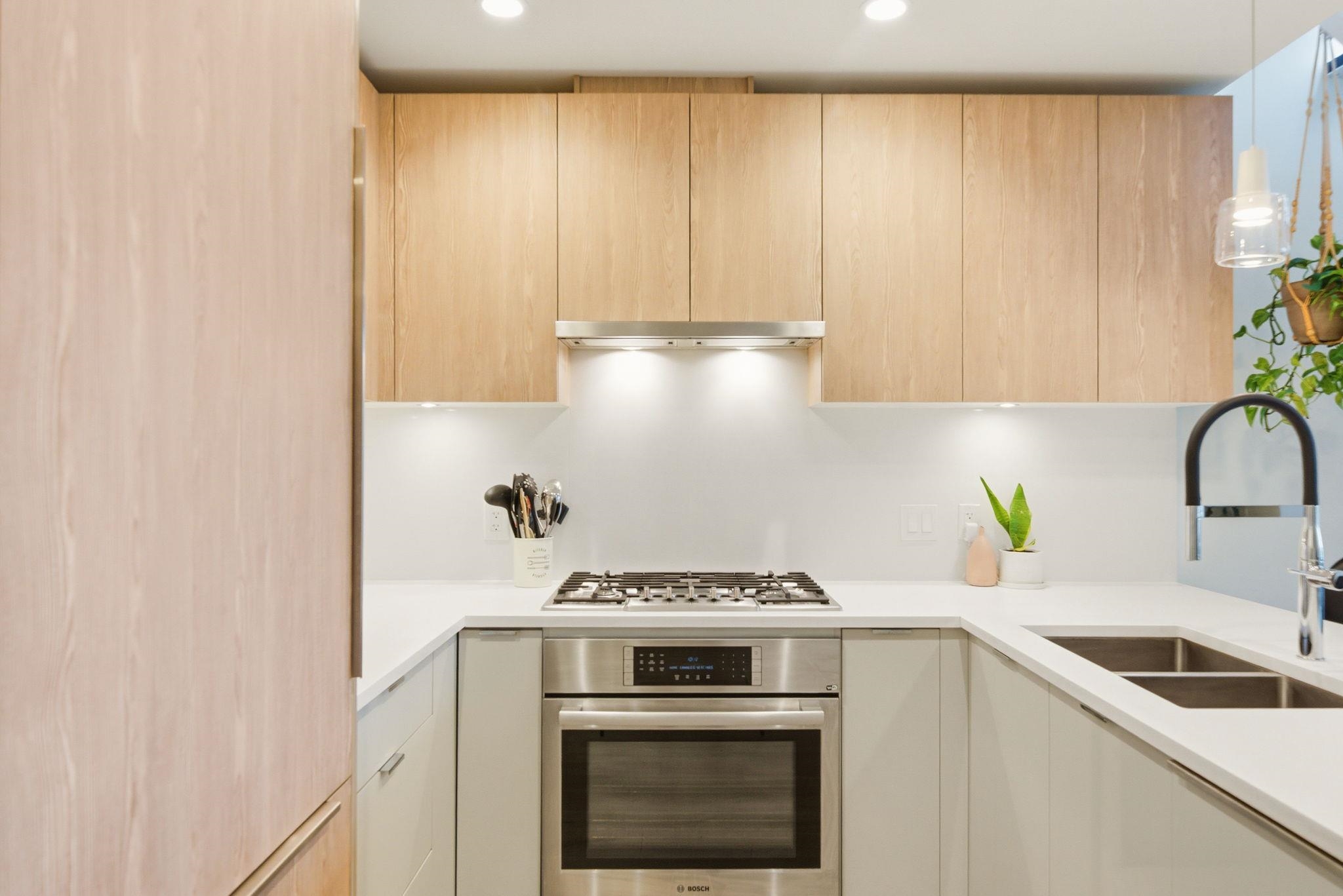 Additional image 4 of 607-128 8th Street E, North Vancouver, BC, V7L 0H2