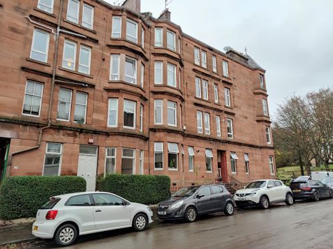 Exeter Drive, Thornwood, Glasgow G11