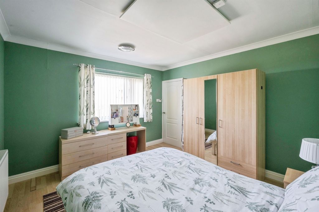 Additional image 11 of 4 bed detached house for saleStather Road, Burton-Upon-Stather, Scunthorpe DN15