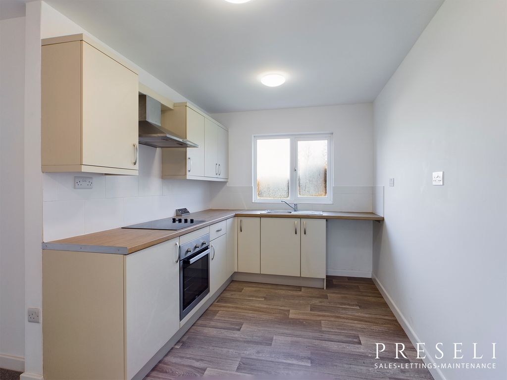 Additional image 8 of 2 bed flat to rentBroadmoor, Kilgetty SA68