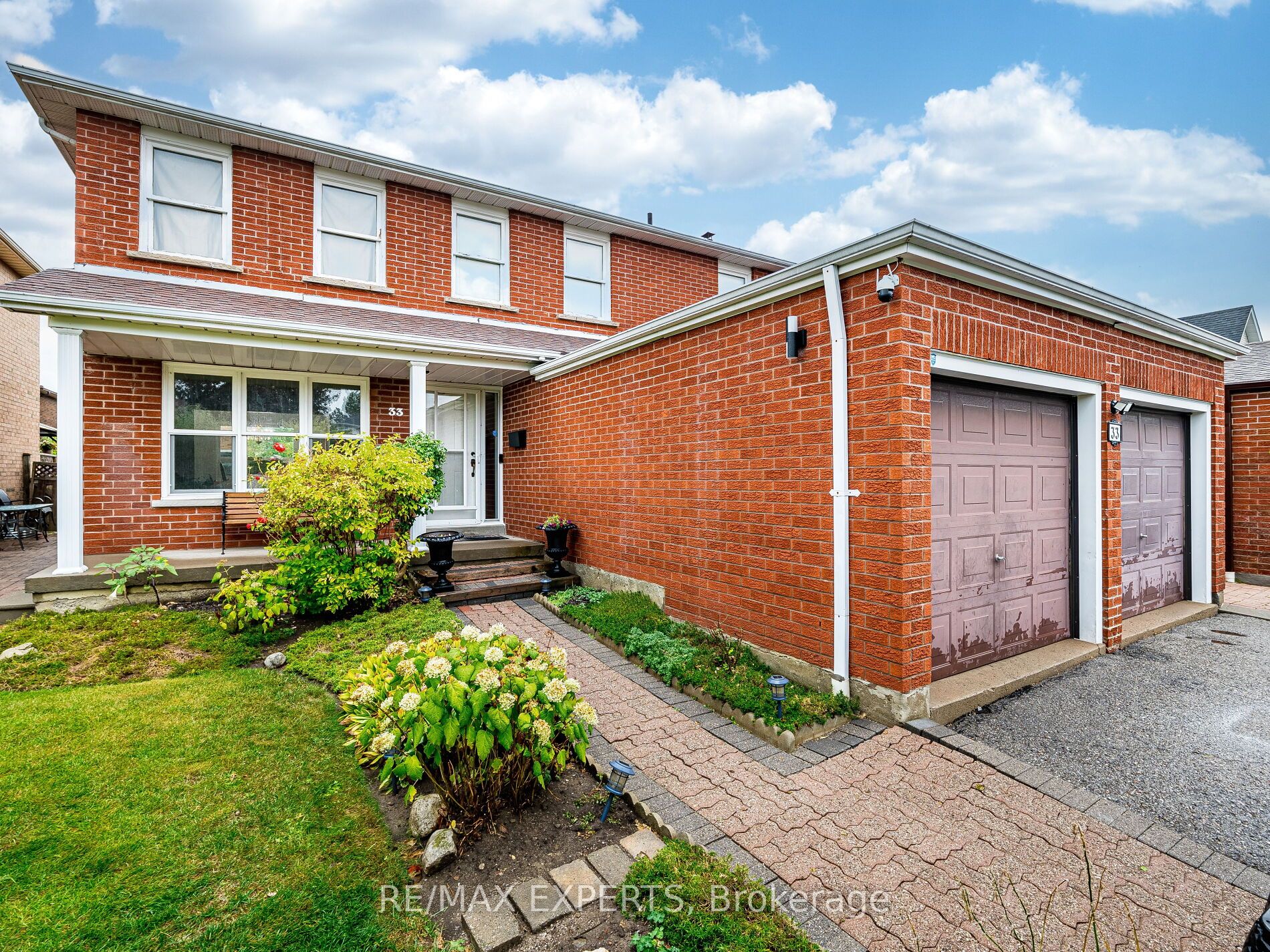 33 Nipissing Crescent, Brampton, ON, L6S 5A4 photo 2