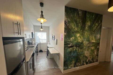 Additional image 7 of 5-595 St Clair Avenue W, Toronto, ON, M6C 1A3