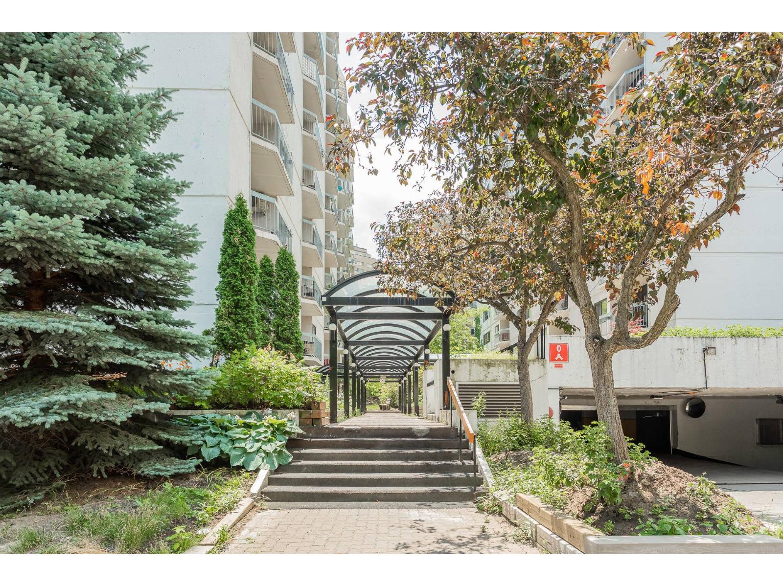 3470 Rue Simpson