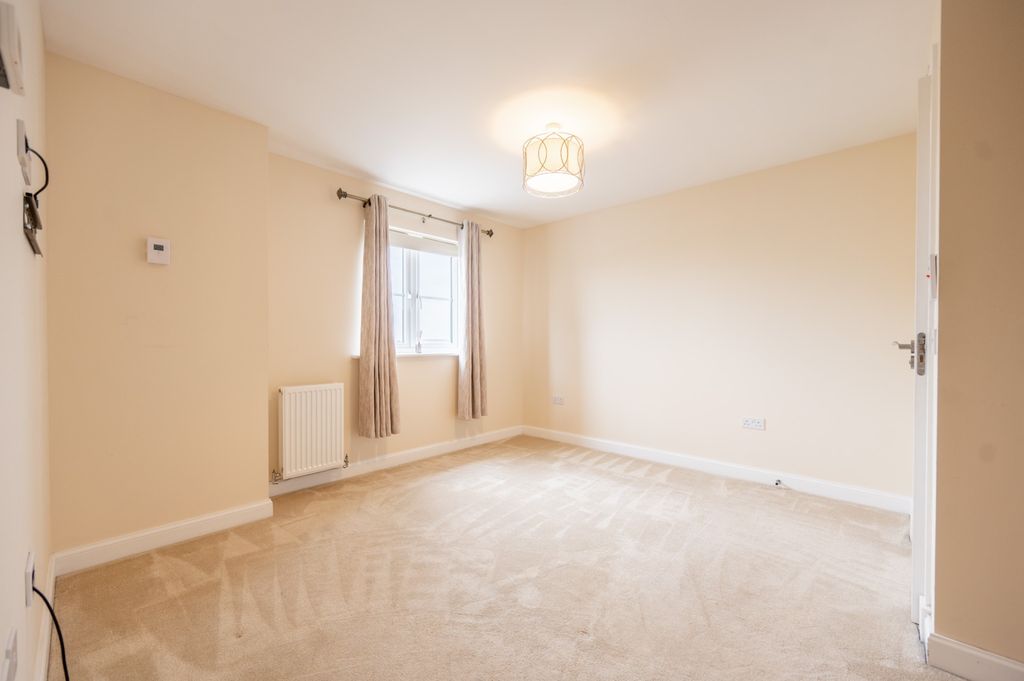 Additional image 6 of 3 bed semi-detached house to rentCorsehill Crescent, Hamilton, South Lanarkshire ML3