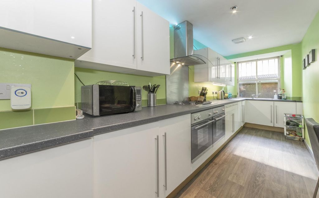 Additional image 4 of 8 bed flat to rentGranville Street, Glasgow G3
