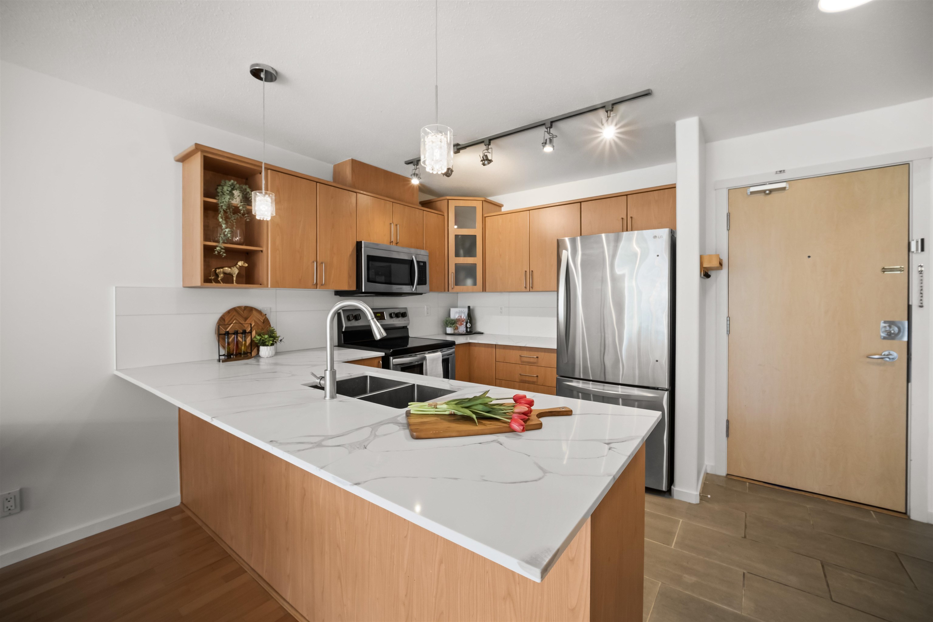Additional image 4 of 302-3142 St Johns Street, Port Moody, BC, V3H 5E5