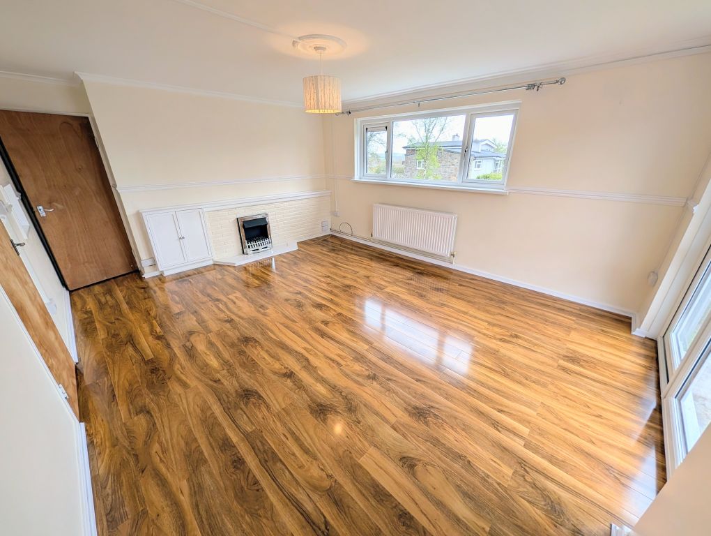 2 bed flat to rentCelyn Court, Pontnewydd, Cwmbran NP44