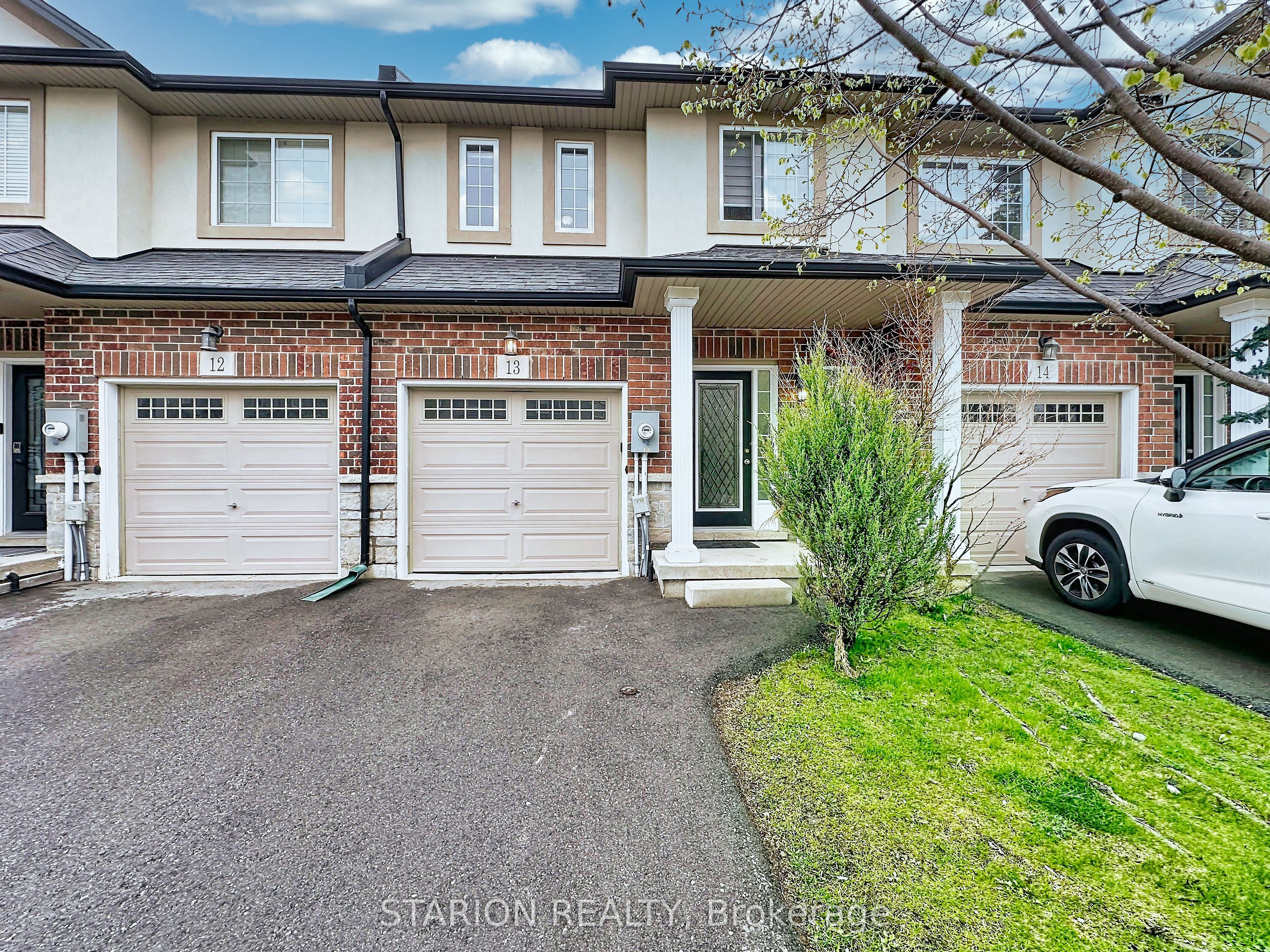 13-345 Glancaster Road, Hamilton, ON, L9G 3K9