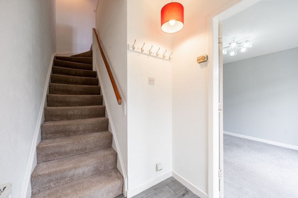Additional image 14 of 3 bed terraced house to rentCunningham Drive, Giffnock, Glasgow G46
