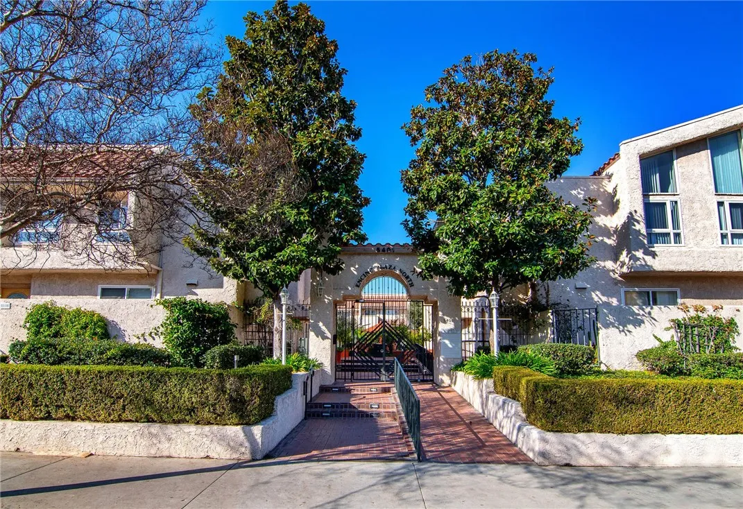 Additional image 58 of 5401 Zelzah Ave Unit 115, Encino, CA 91316