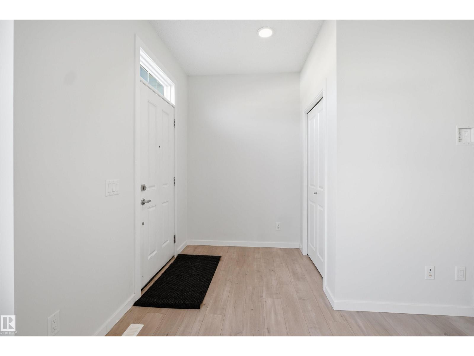 Additional image 4 of 2125 Maple Road NW, Edmonton, AB, T6T2L6