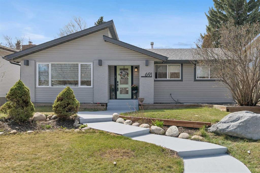 Additional image 2 of 691 Brookpark Drive SW, Calgary, AB, T2W 2X2