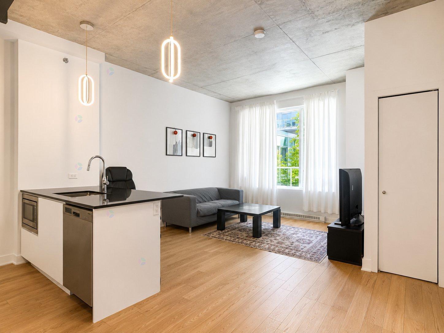2320 Rue Tupper