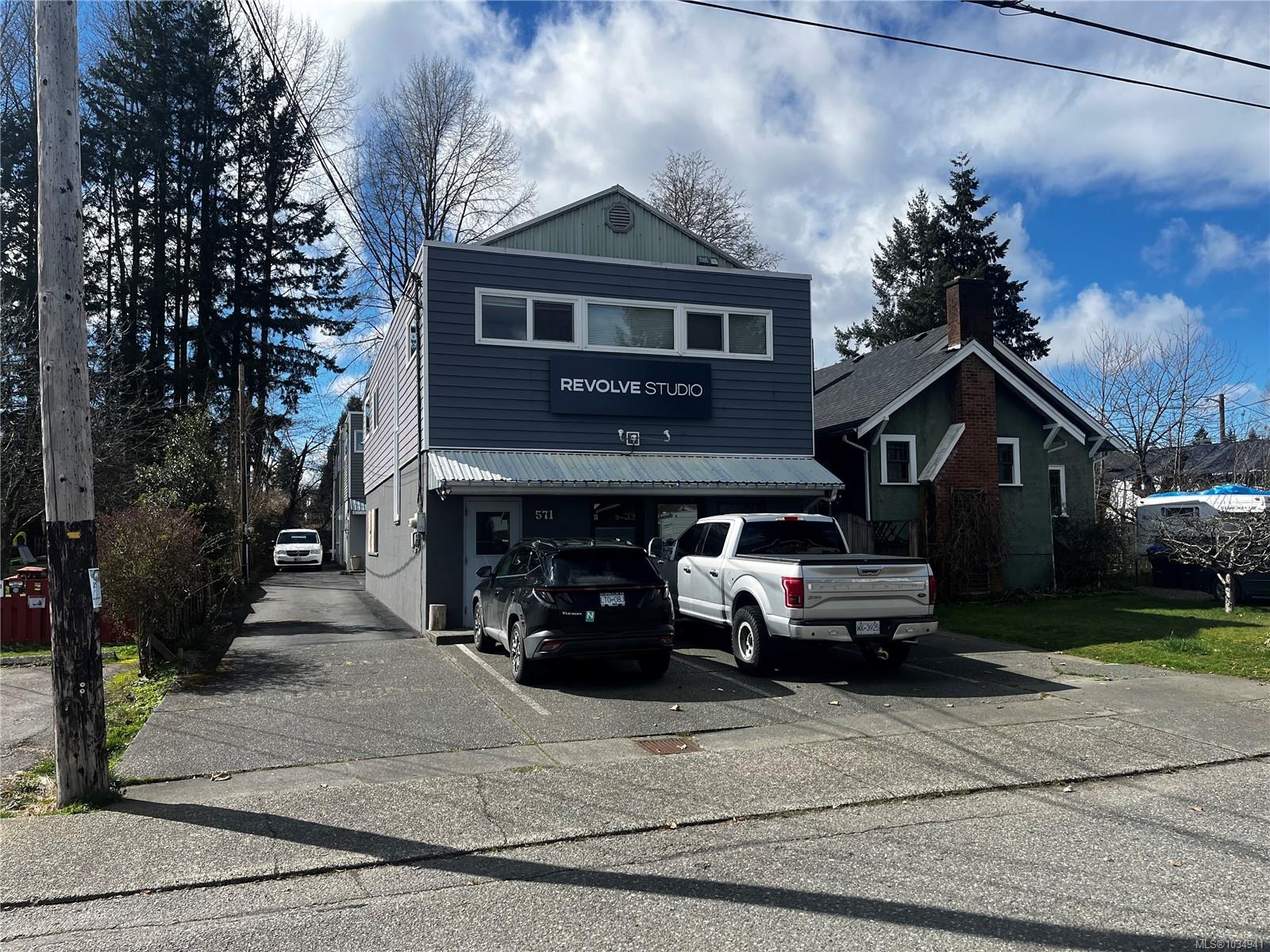 B-571 Mcphee Avenue, Courtenay, BC, V9N 2Z7