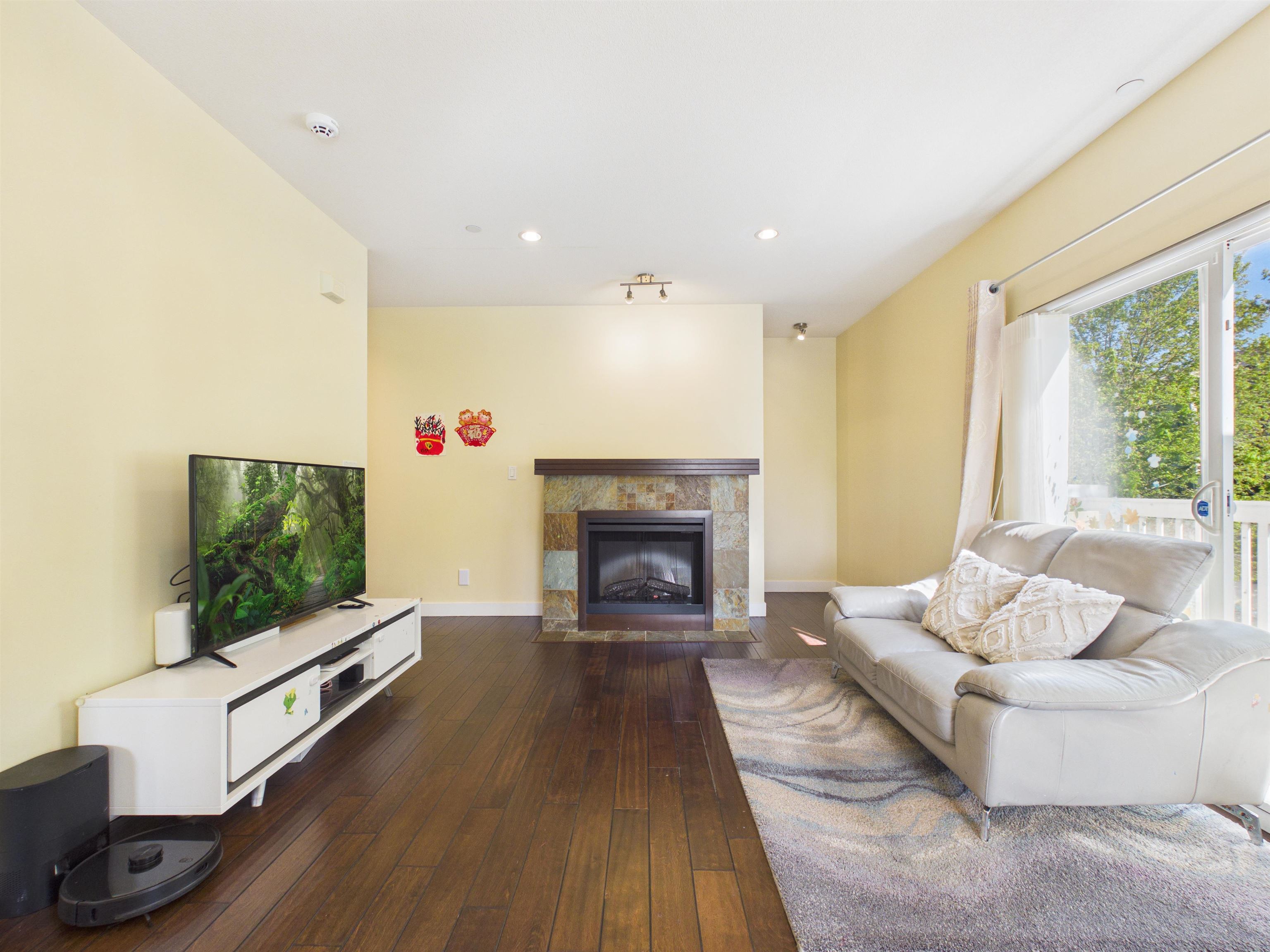 Additional image 5 of 141-7388 Macpherson Avenue, Burnaby, BC, V5J 0A1