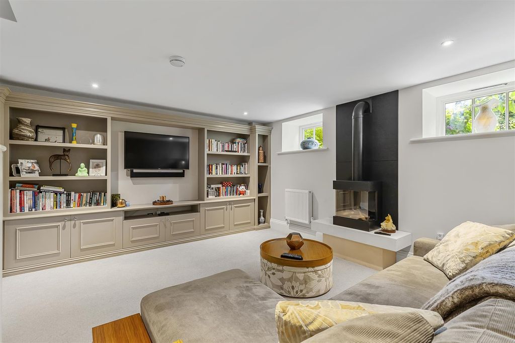 Additional image 3 of 3 bed end terrace house for saleMain Street, Burley In Wharfedale, Ilkley LS29