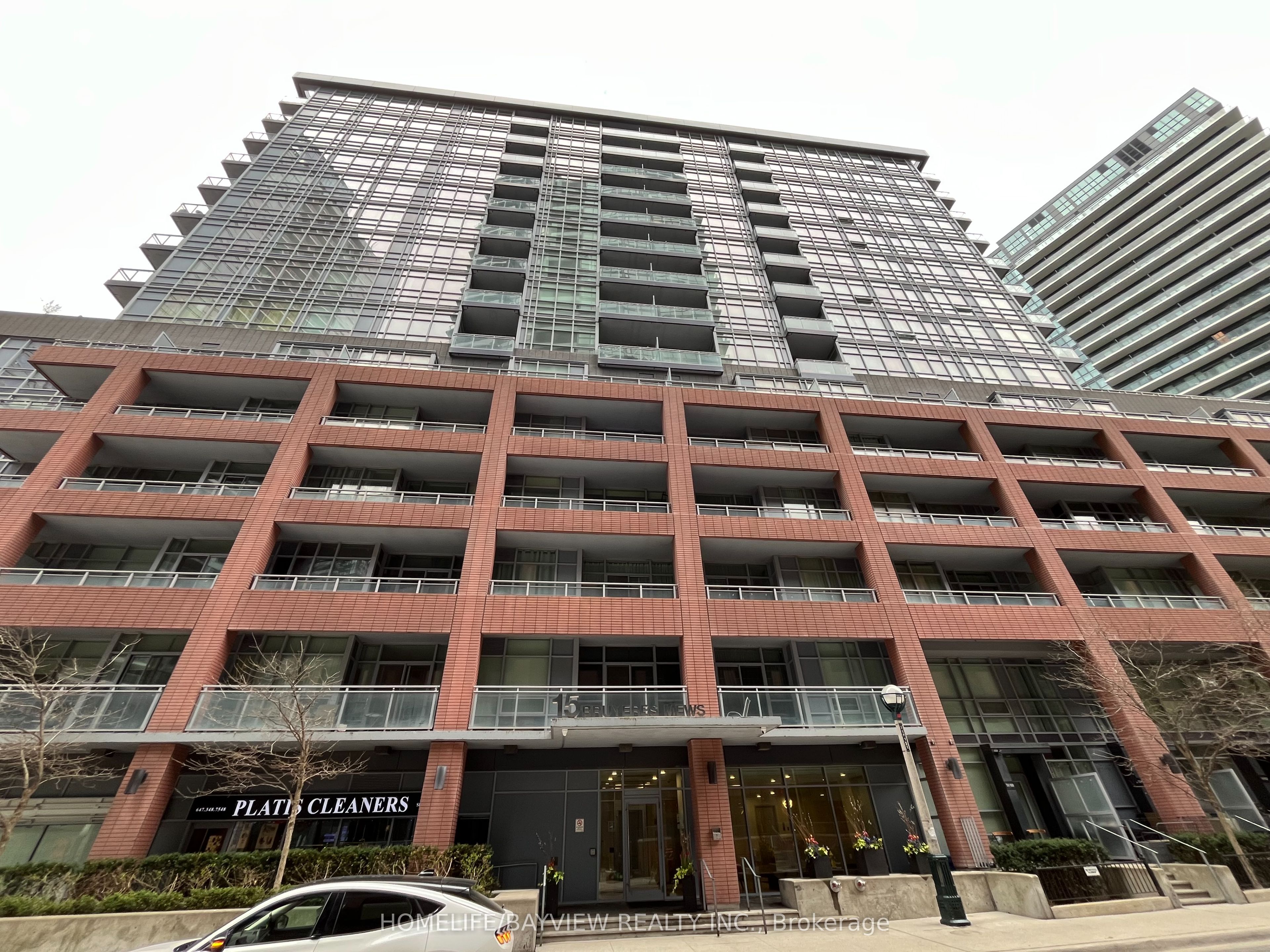 1011-15 Bruyeres Mews Drive, Toronto, ON, M5V 0A7