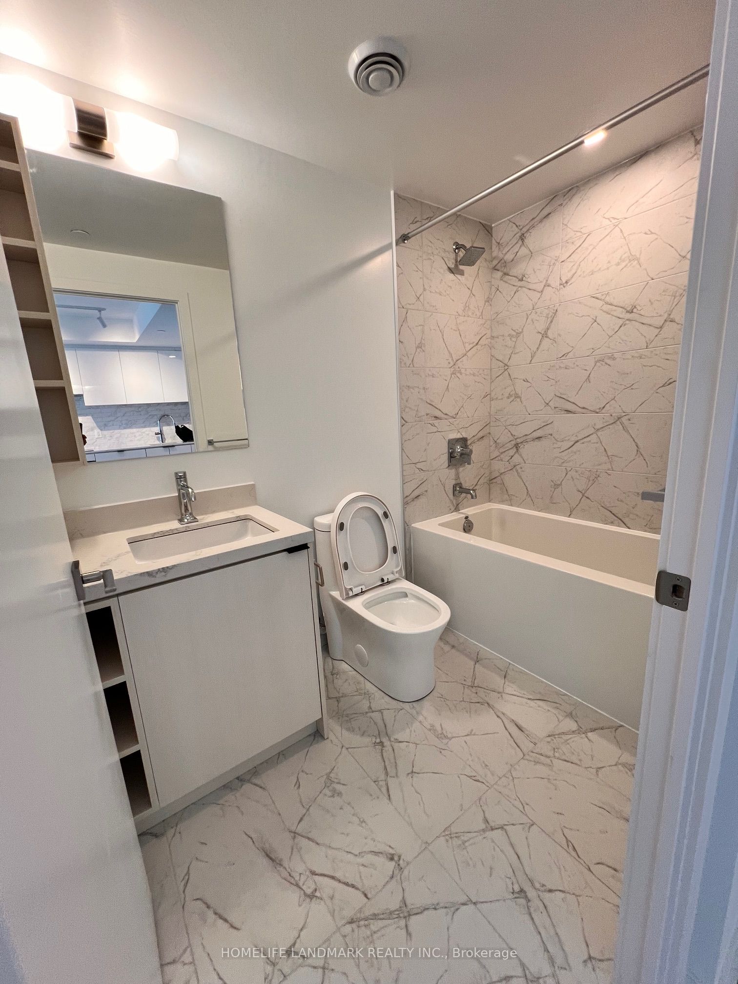 Additional image 4 of 2016-252 Church Street, Toronto, ON, M5B 0E6
